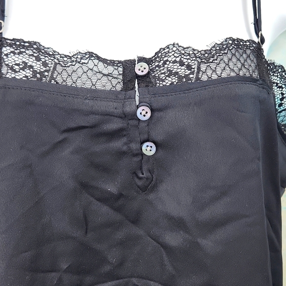 Abercrombie & Fitch Lace Trim Cami - Picture 2 of 5